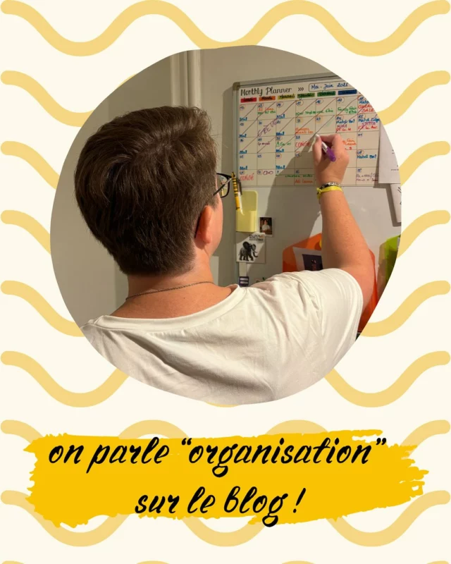 📅 Fin d’année scolaire : la course finale est lancée !

Chez nous, 6 enfants, 2 instits… c’est un vrai marathon.

Entre spectacles, examens, cadeaux, sorties et paperasse, on pourrait vite perdre pied. Mais on a mis en place une organisation en béton. Et aujourd’hui, je te partage nos astuces pour survivre (et même sourire) jusqu’aux vacances. 

🔗 L’article complet est en ligne sur le blog
Il y a même une check-list à imprimer. 
Retrouve le lien direct en Story ou sur mon profil. 

Et chez vous, c’est comment la fin d’année ? Plutôt en contrôle… ou en freestyle complet ? 😅

#famillenombreuse #organisationfamiliale #finanneescolaire #mamanorganisée #astucesparents #vieenfamille